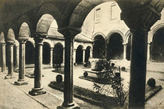 Il chiostro di San Romano negli anni Quaranta